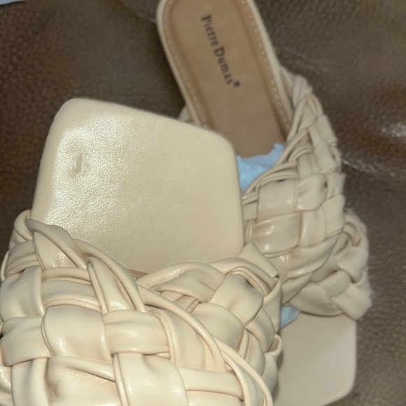 🆕✨Pierre Dumas Braided Criss Cross Sandals✨ - Picture 8 of 9